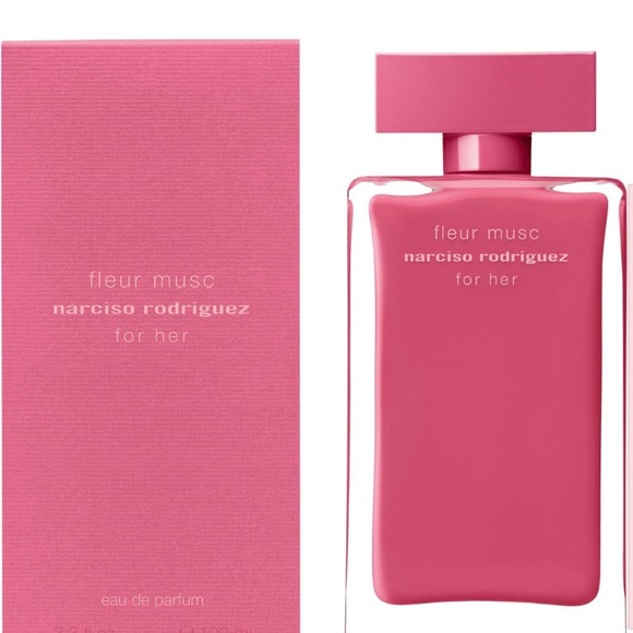 NARCISO RODRIGUEZ
For Her Fleur Musc Eau de Parfum - Picture 2 of 2